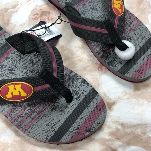 NCAA mens Minnesota Golden Gophers flip flops - Picture 2 of 3